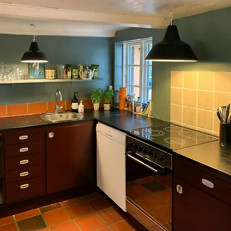 Old With Orangery In Rudbjerg * Magleskov Huse