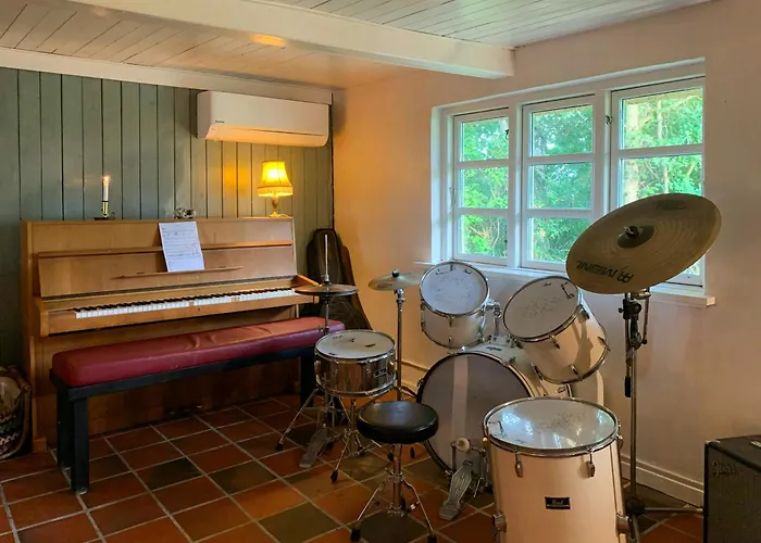 Old With Orangery In Rudbjerg Magleskov Huse