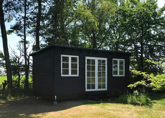 Old With Orangery In Rudbjerg Сasa de vacaciones